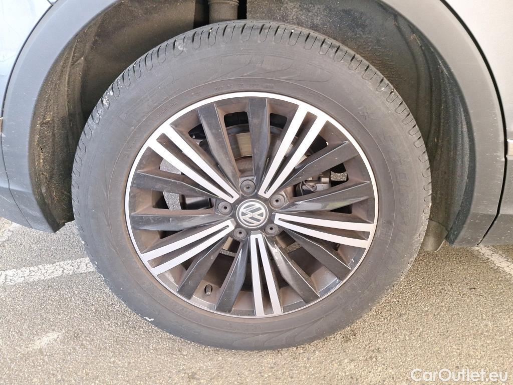  Volkswagen  Tiguan  Carat BMT 2.0 TDI 150CV BVM6 E6dT #17