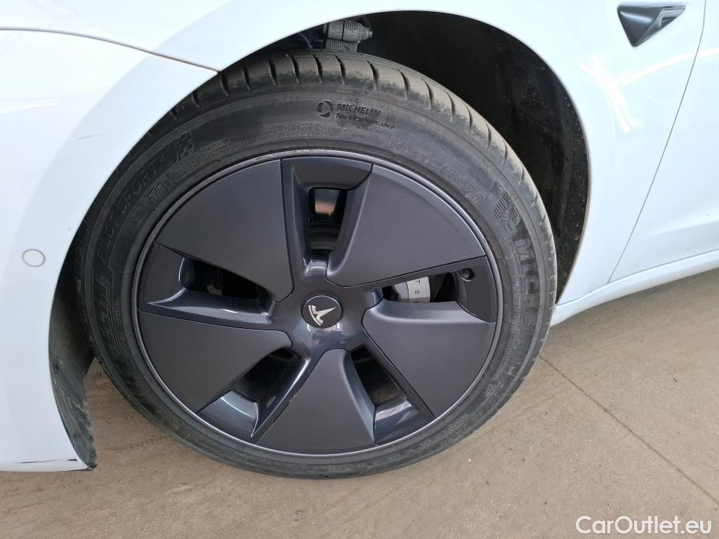  Tesla  Model 3 TESLA  / 2018 / 4P / Berline Autonomie Standard Plus RWD #5