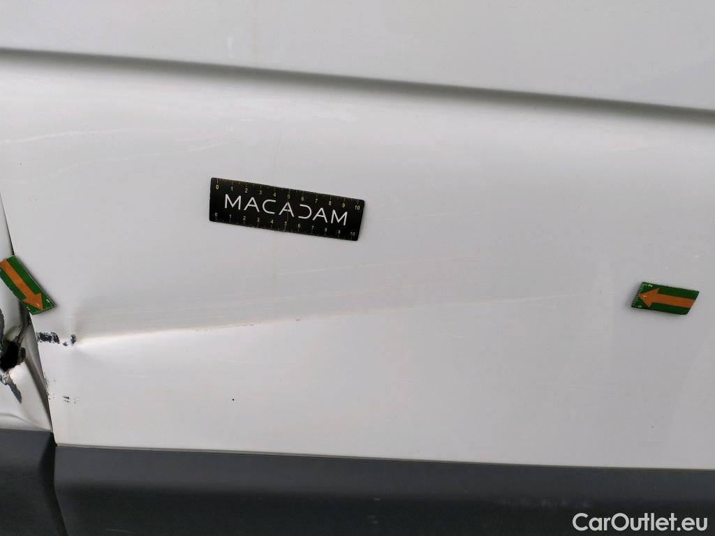  Renault  Master  Fourgon L2H2 3 3 Grand Confort dCi 135CV BVM6 E6dT #13