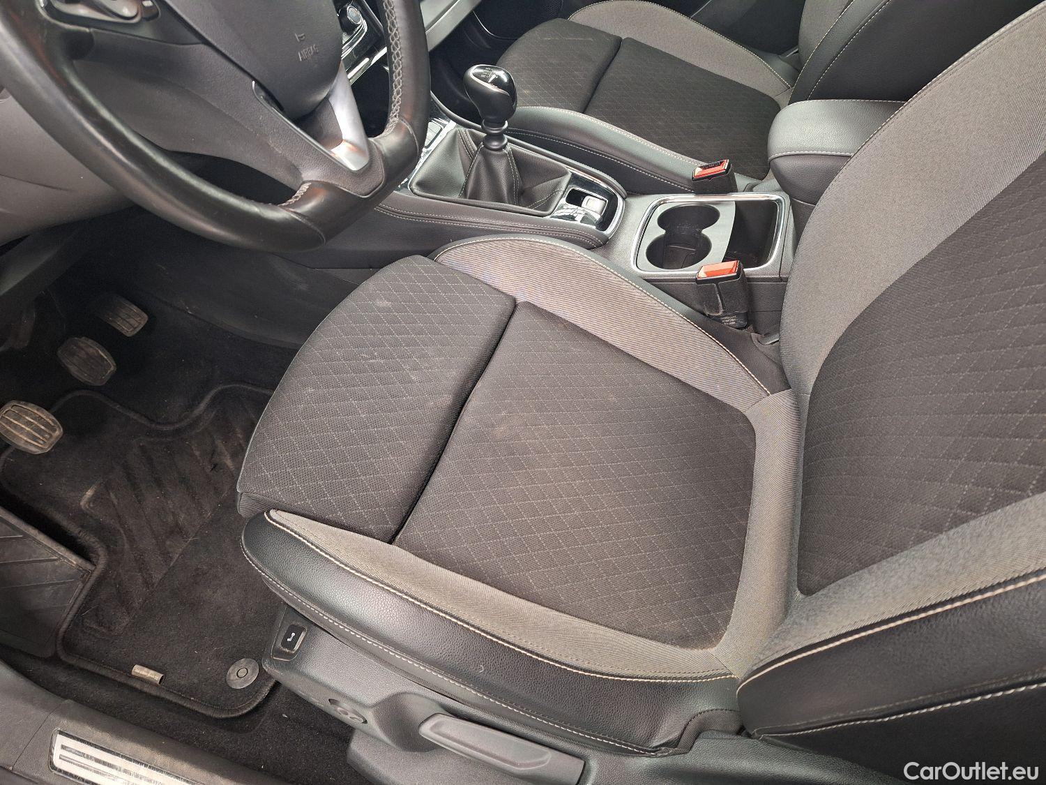  Opel   Grandland X Opel, '17, Opel 1.2 Turbo ECOTEC S/S MT6 Ultimate #20
