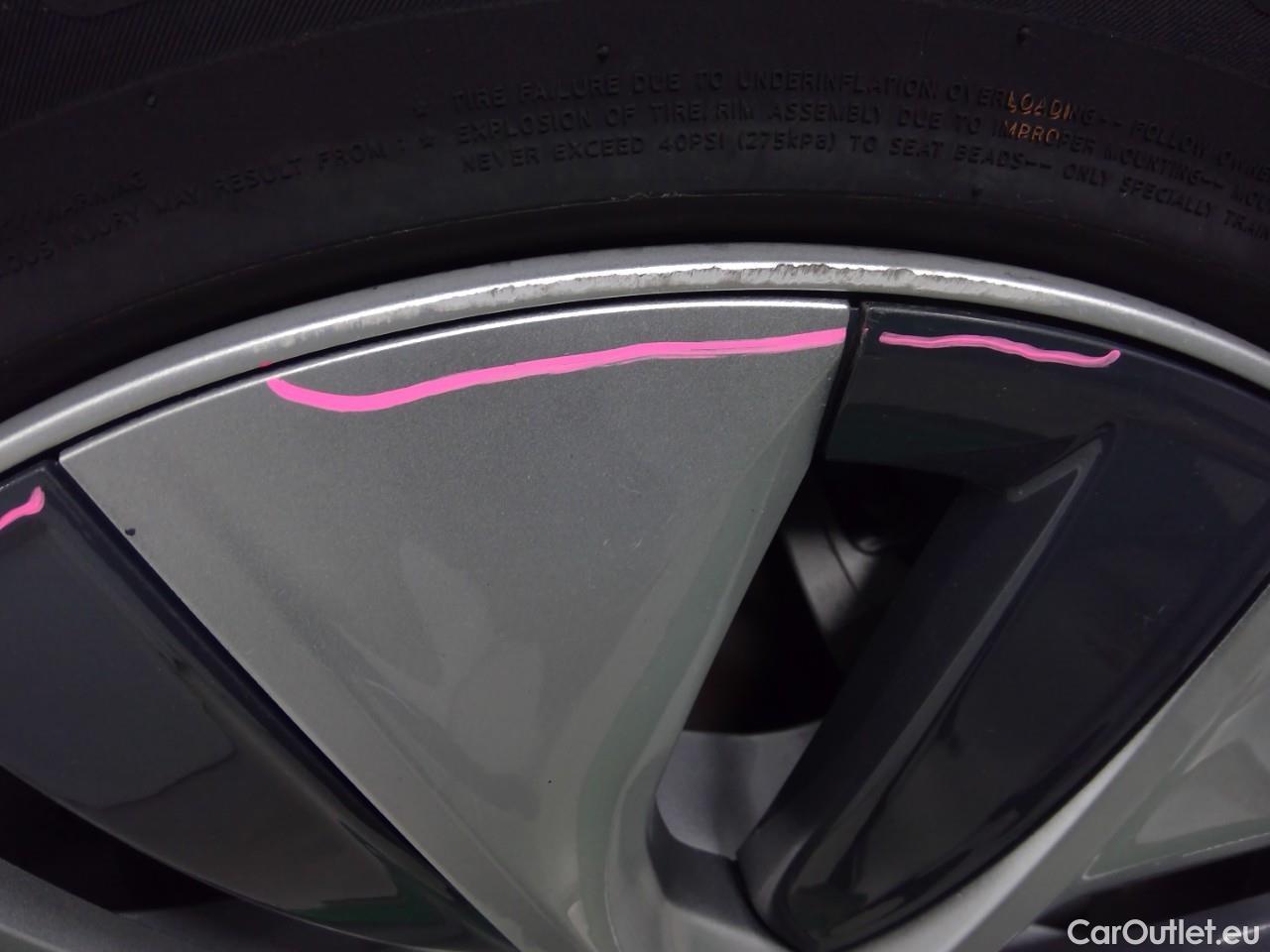  Tesla  Model Y  75kWh Long-Range AWD #25