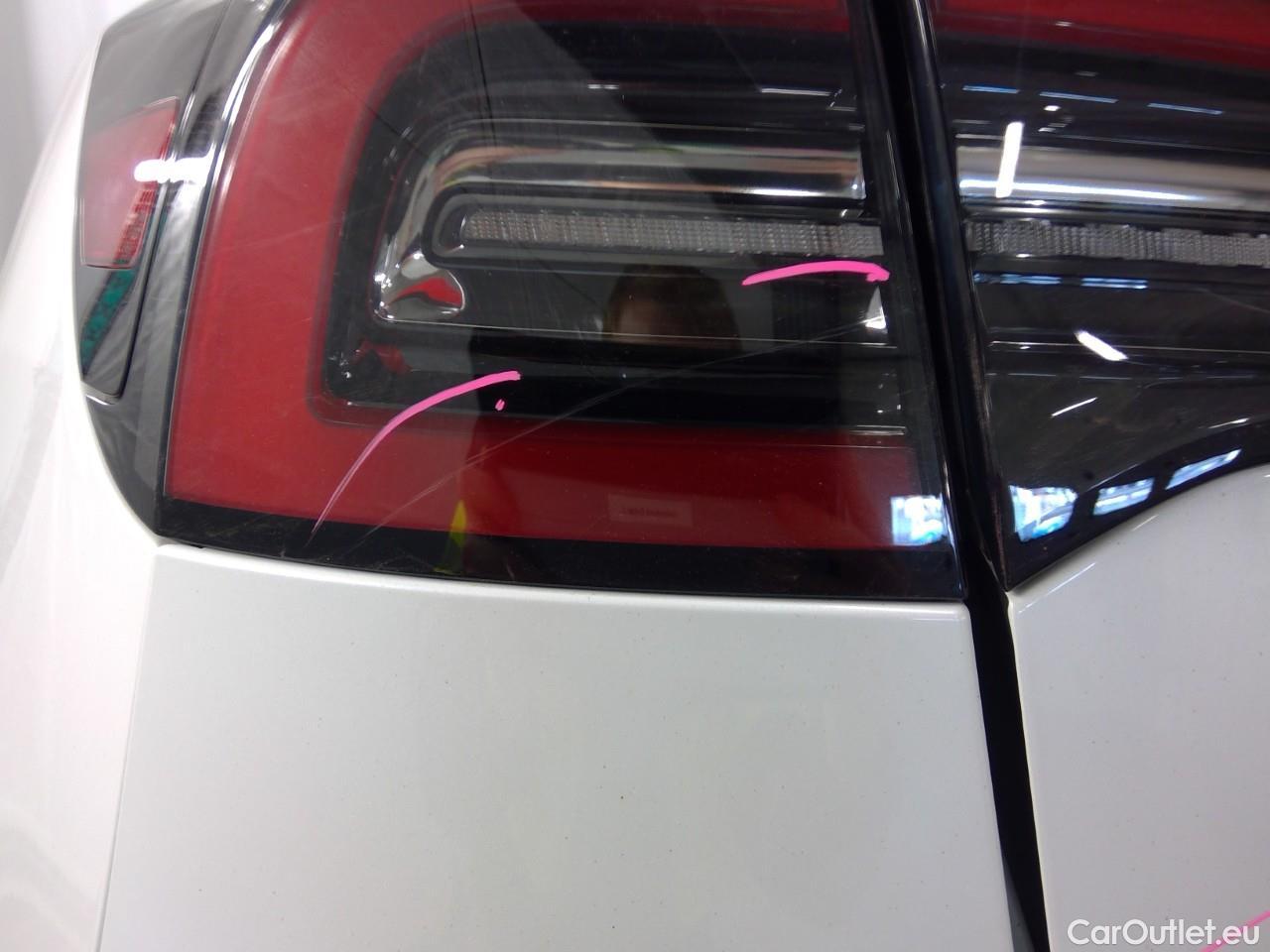  Tesla  Model Y  75kWh Long-Range AWD #39