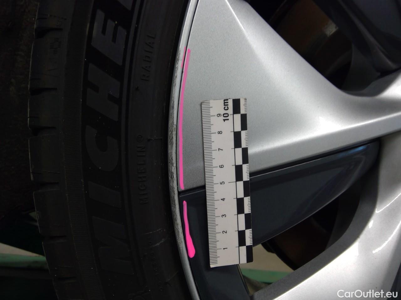  Tesla  Model Y  75kWh Long-Range AWD #31