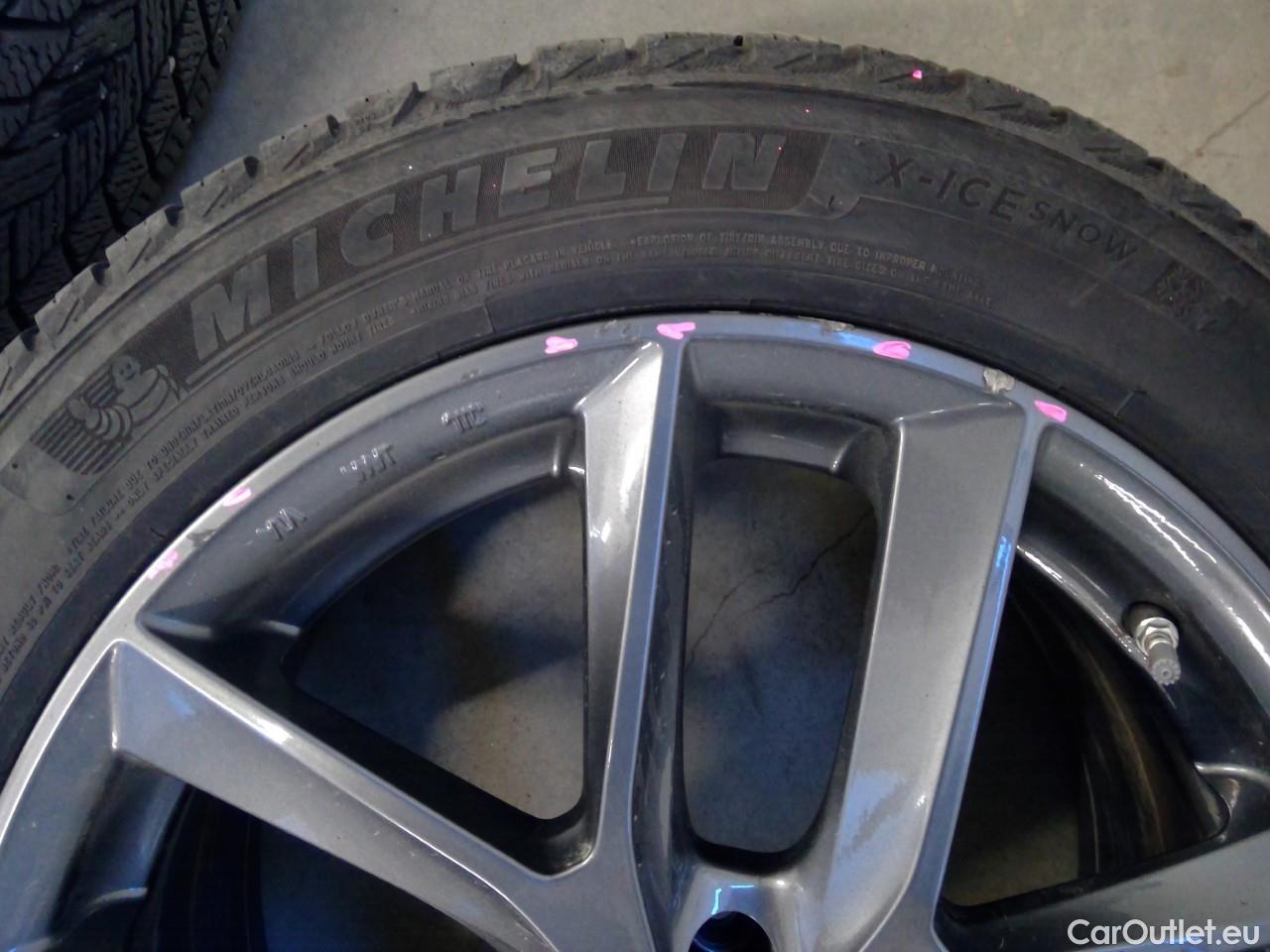  Tesla  Model Y  75kWh Long-Range AWD #7