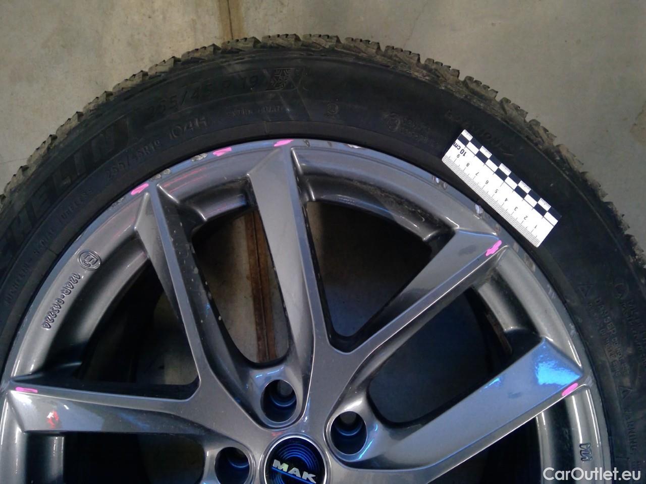  Tesla  Model Y  75kWh Long-Range AWD #3