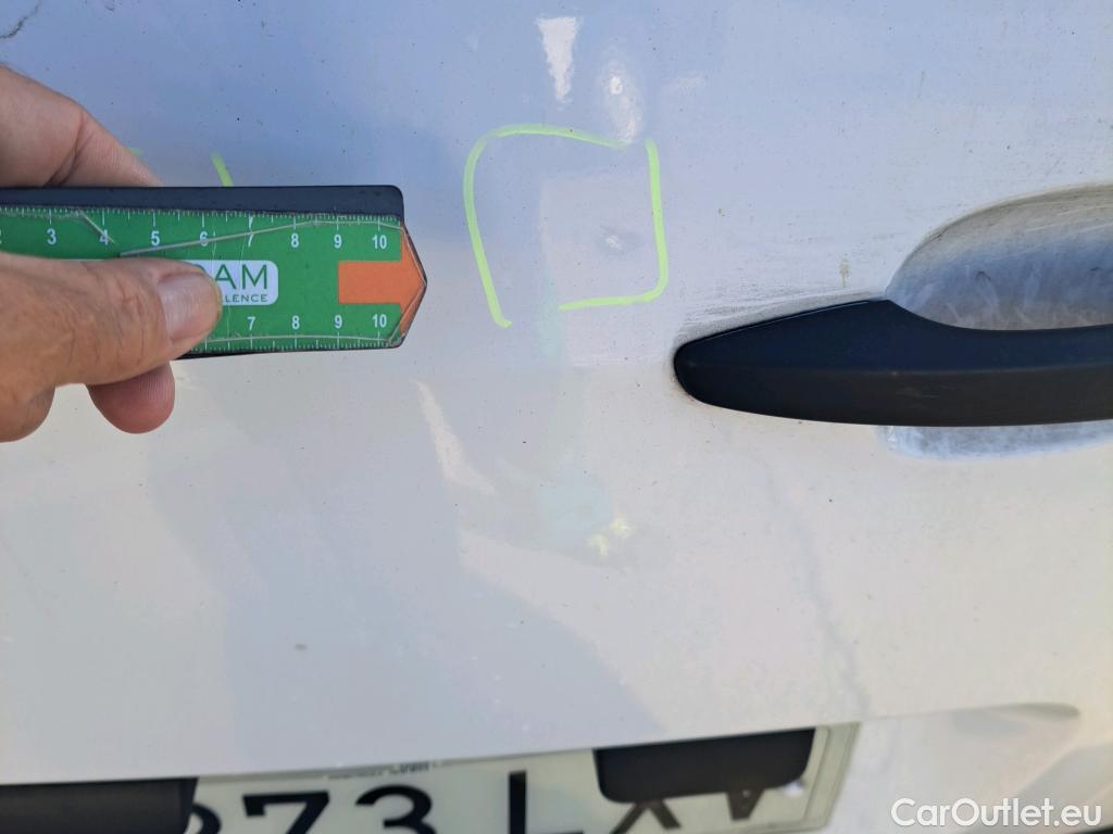  Opel  Combo OPEL  / 2018 / 3P / furgón derivado de turismo 1.5 TD 75kW (100CV) Express L H1 650kg #50