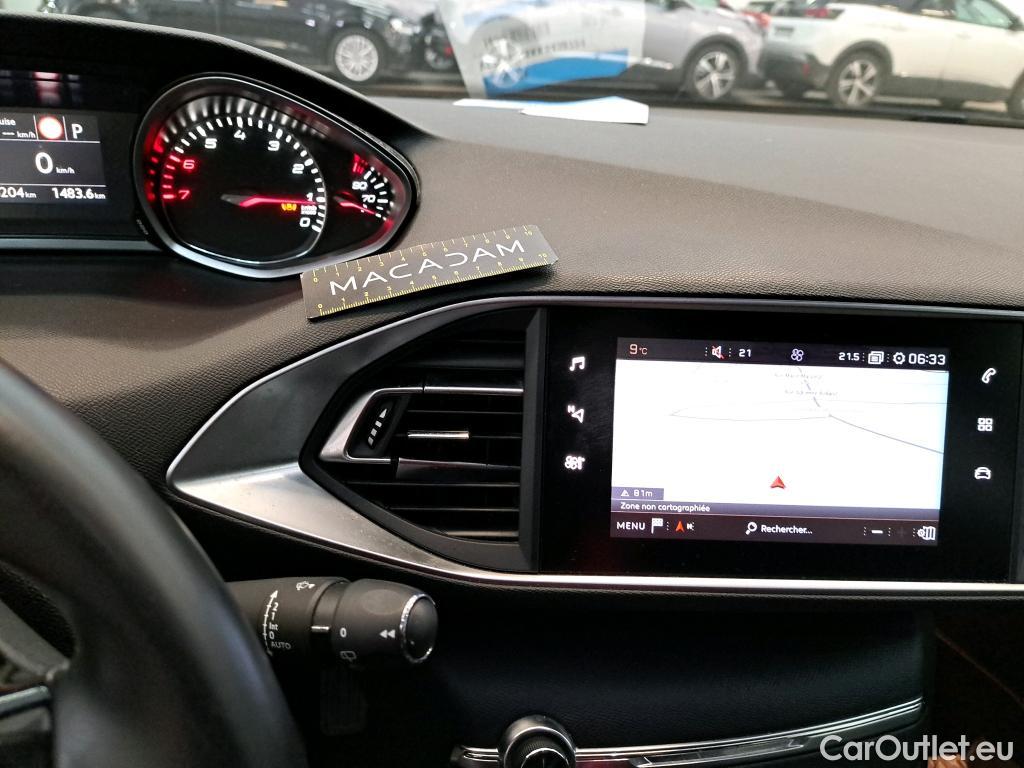  Peugeot  308  Allure Business 1.2 PureTech 130CV BVA8 E6d #35