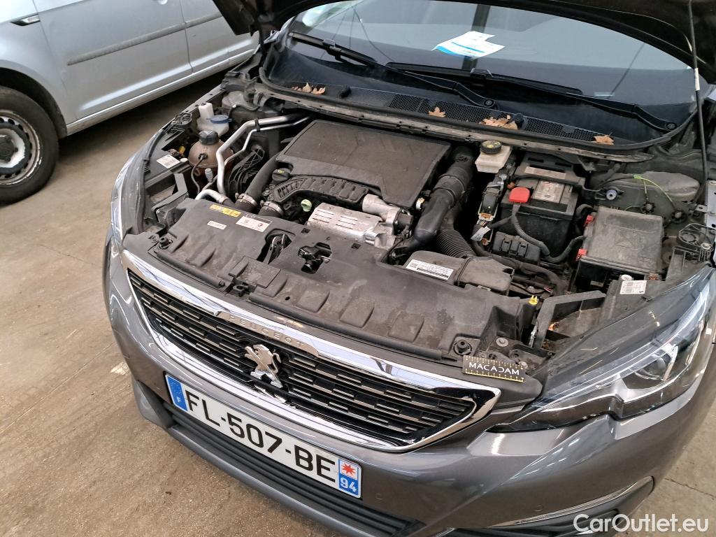  Peugeot  308  Allure Business 1.2 PureTech 130CV BVA8 E6d #33
