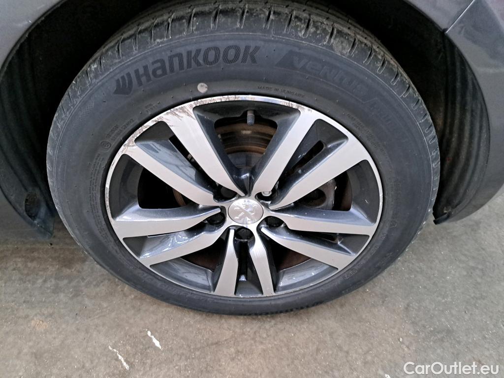  Peugeot  308  Allure Business 1.2 PureTech 130CV BVA8 E6d #38