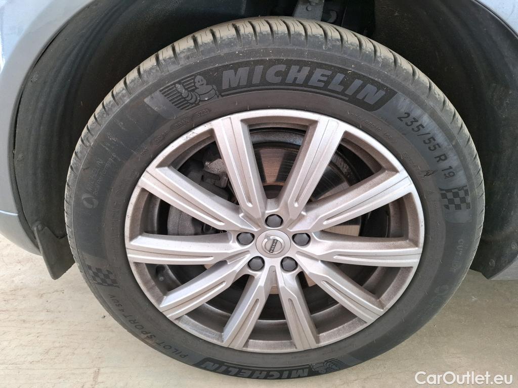  Volvo  XC60 VOLVO  5p SUV D4 AWD AdBlue 190 Geartro 8 Inscription #4