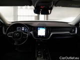  Volvo  XC60 VOLVO  / 2017 / 5P / SUV B4 AWD GEARTR. MOMENTUM #3