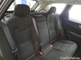  Volvo  XC60 VOLVO  / 2017 / 5P / SUV B4 AWD GEARTR. MOMENTUM #191