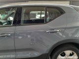  Volvo  XC 40 VOLVO XC40 / 2017 / 5P / SUV T3 AUTOMATICO MOMENTUM PRO #40