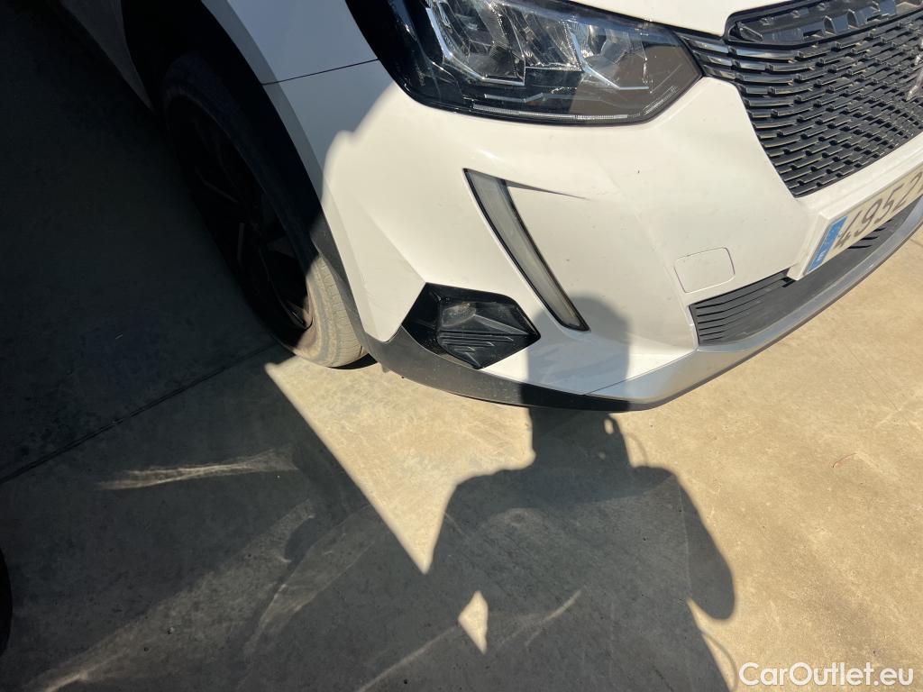  Peugeot  2008  Allure Pack 1.2 PureTech 130CV AT8 E6d #9
