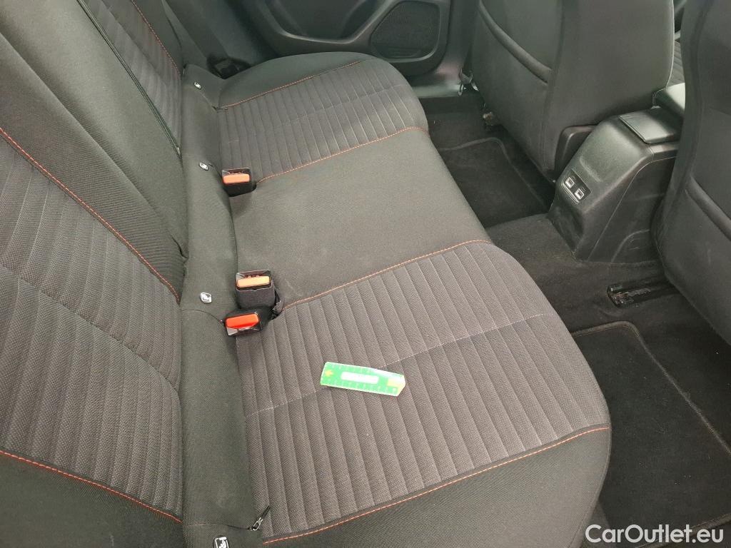  Peugeot  2008  Active Pack 1.2 PureTech 130CV BVA8 E6d #17
