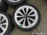  Tesla  Model 3 TESLA  Langstreckenbatt. Allradantrieb Dual Motor 4d 366kW #25