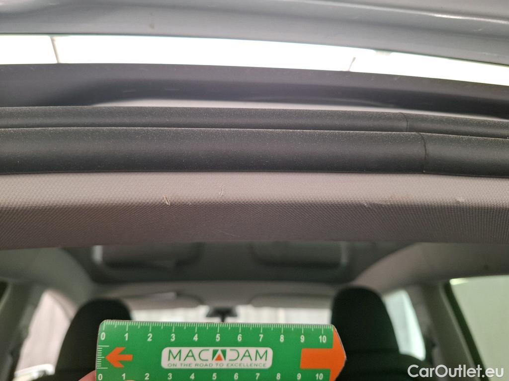  Tesla  Model Y TESLA  / 2021 / 5P / SUV RWD #1