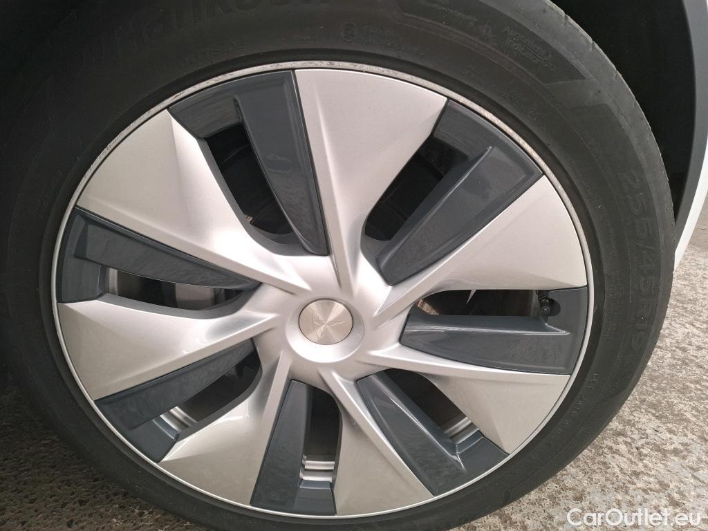  Tesla  Model Y TESLA  / 2021 / 5P / SUV RWD #17