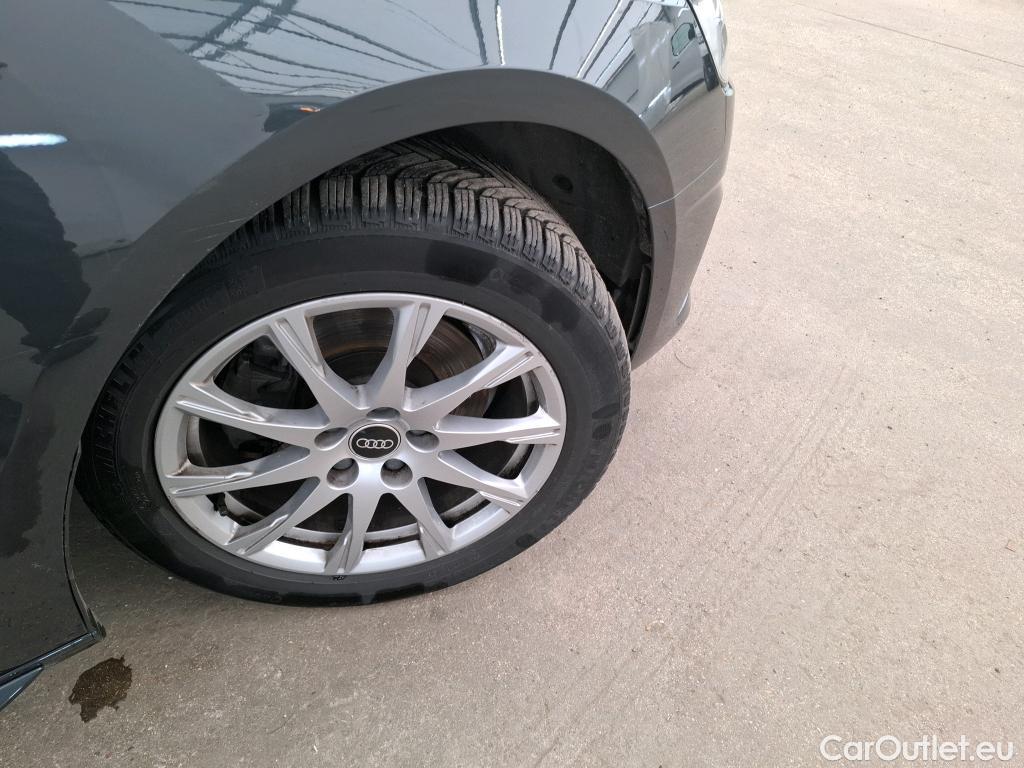  Audi  A4  Avant 35 TDI Business Line 2.0 TDI 165CV BVA7 E6d #10