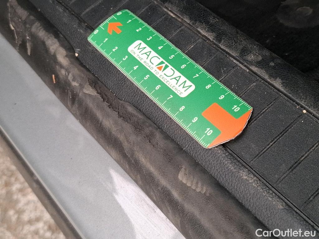  Ford  Kuga Ford  5p SUV 1.5 FlexifuE85 150 ch 4x2 Tita #5