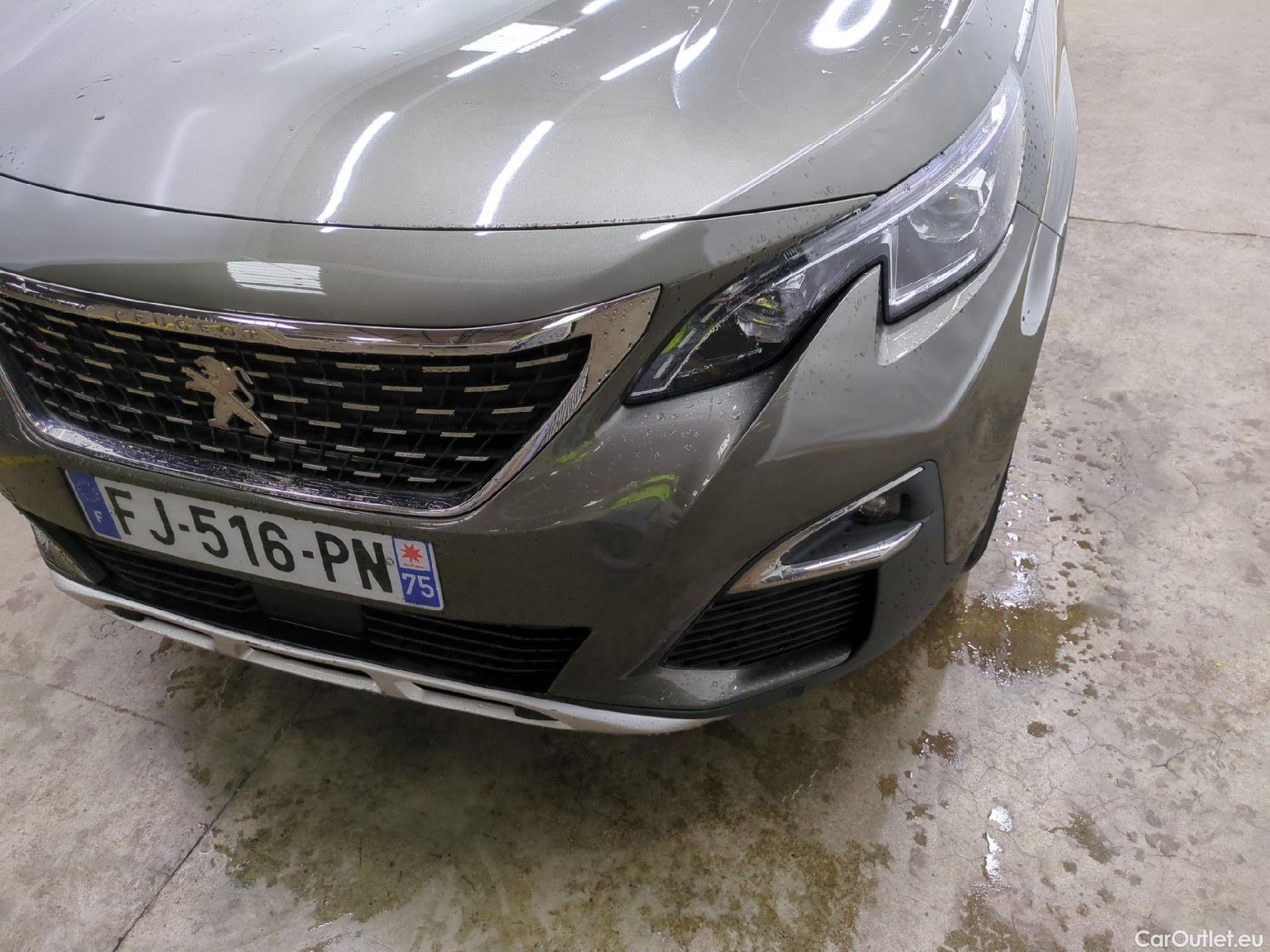  Peugeot  5008  Allure Business 1.5 HDi 130CV BVA8 7 Sieges E6dT #27