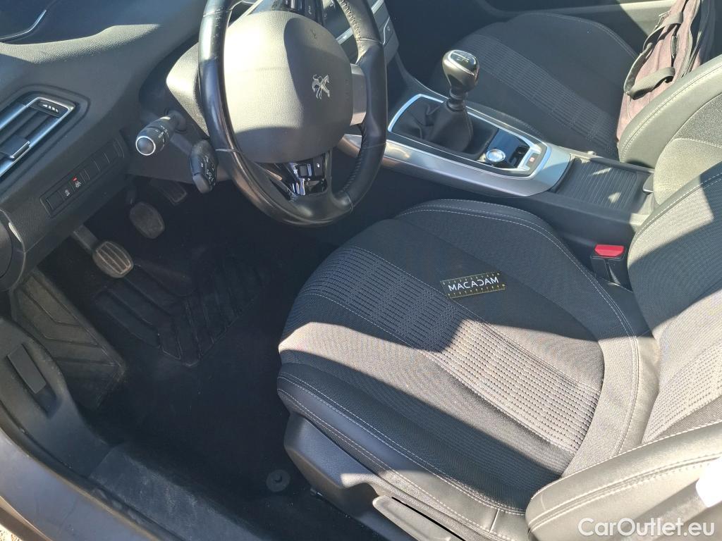  Peugeot  308  Allure Business 1.5 HDi 130CV BVM6 E6d #18
