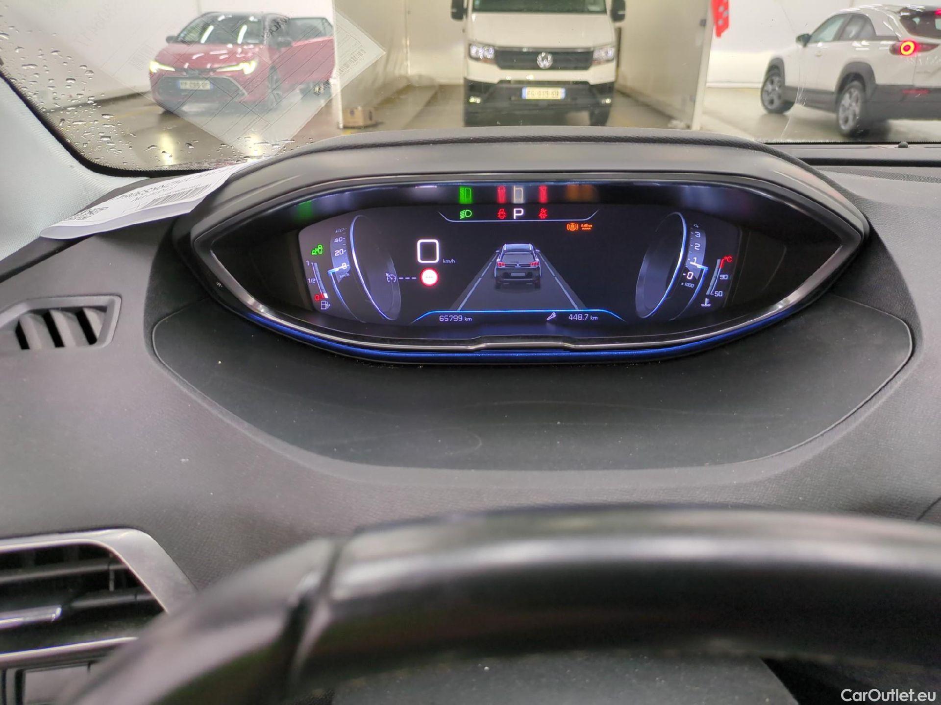  Peugeot  5008  Allure Business 1.5 HDi 130CV BVA8 7 Sieges E6dT #2