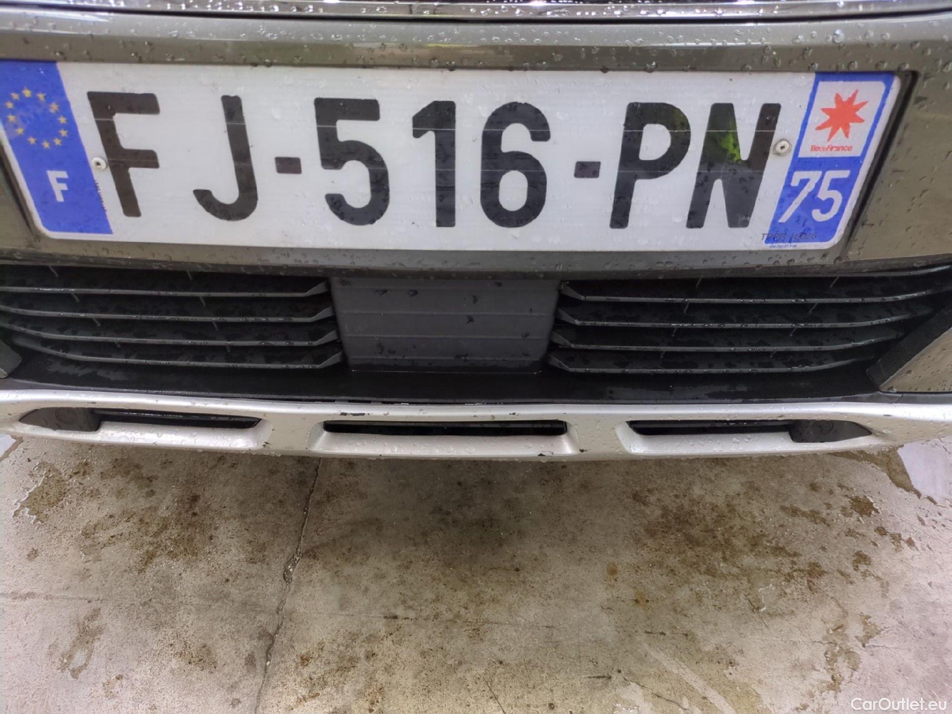  Peugeot  5008  Allure Business 1.5 HDi 130CV BVA8 7 Sieges E6dT #31