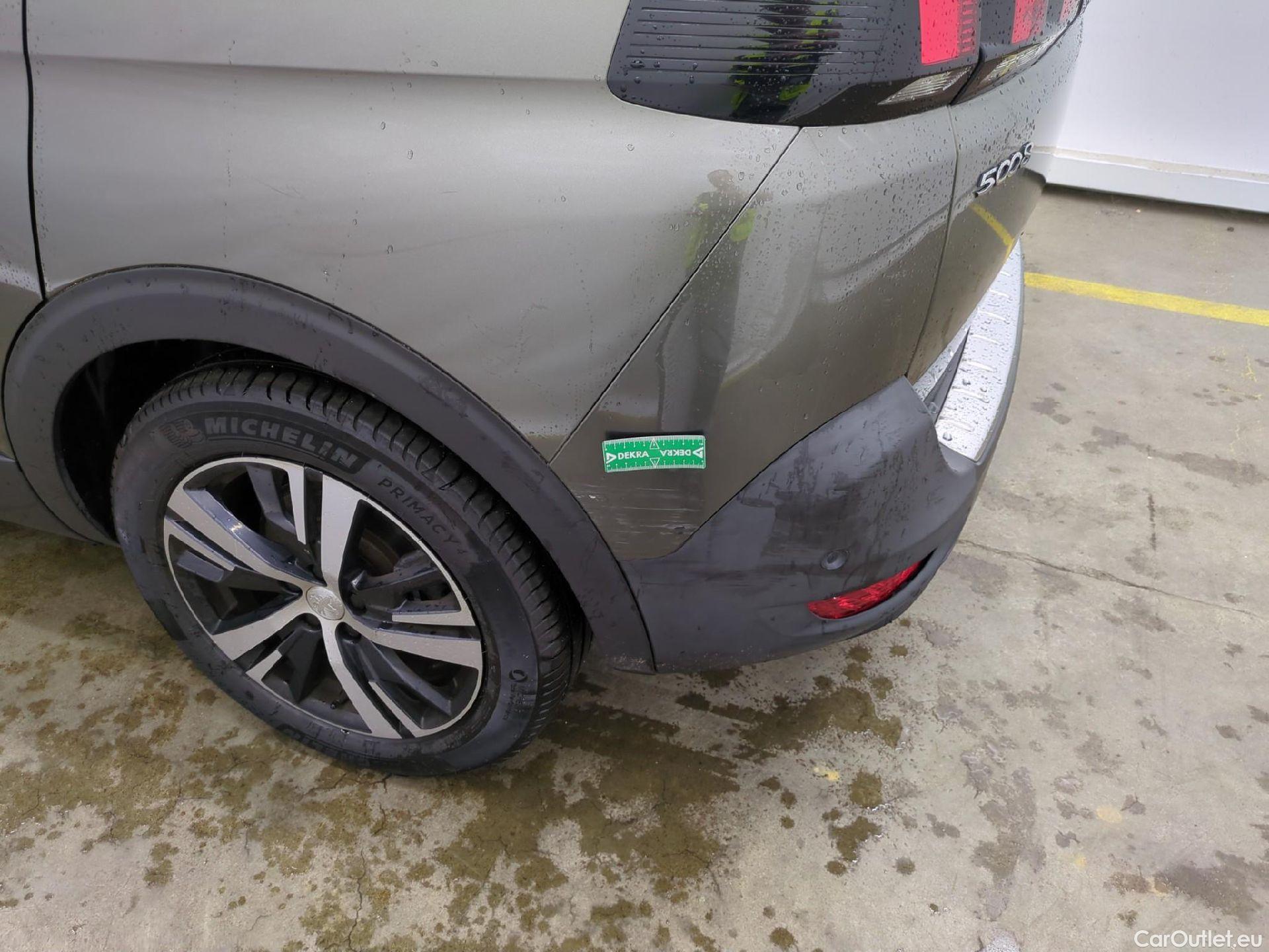  Peugeot  5008  Allure Business 1.5 HDi 130CV BVA8 7 Sieges E6dT #43