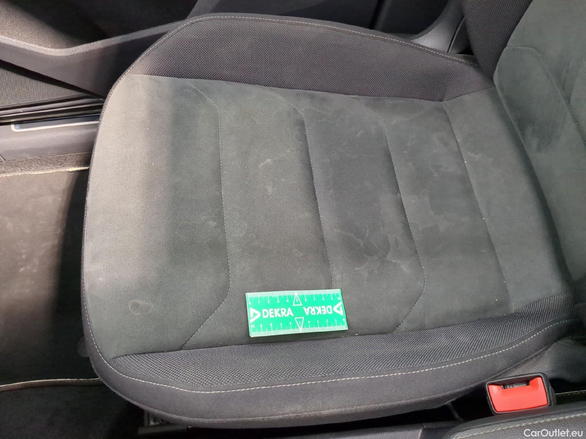  Volkswagen  Tiguan VOLKSWAGEN  5p SUV 2.0 TDI 150 DSG7 Carat #3