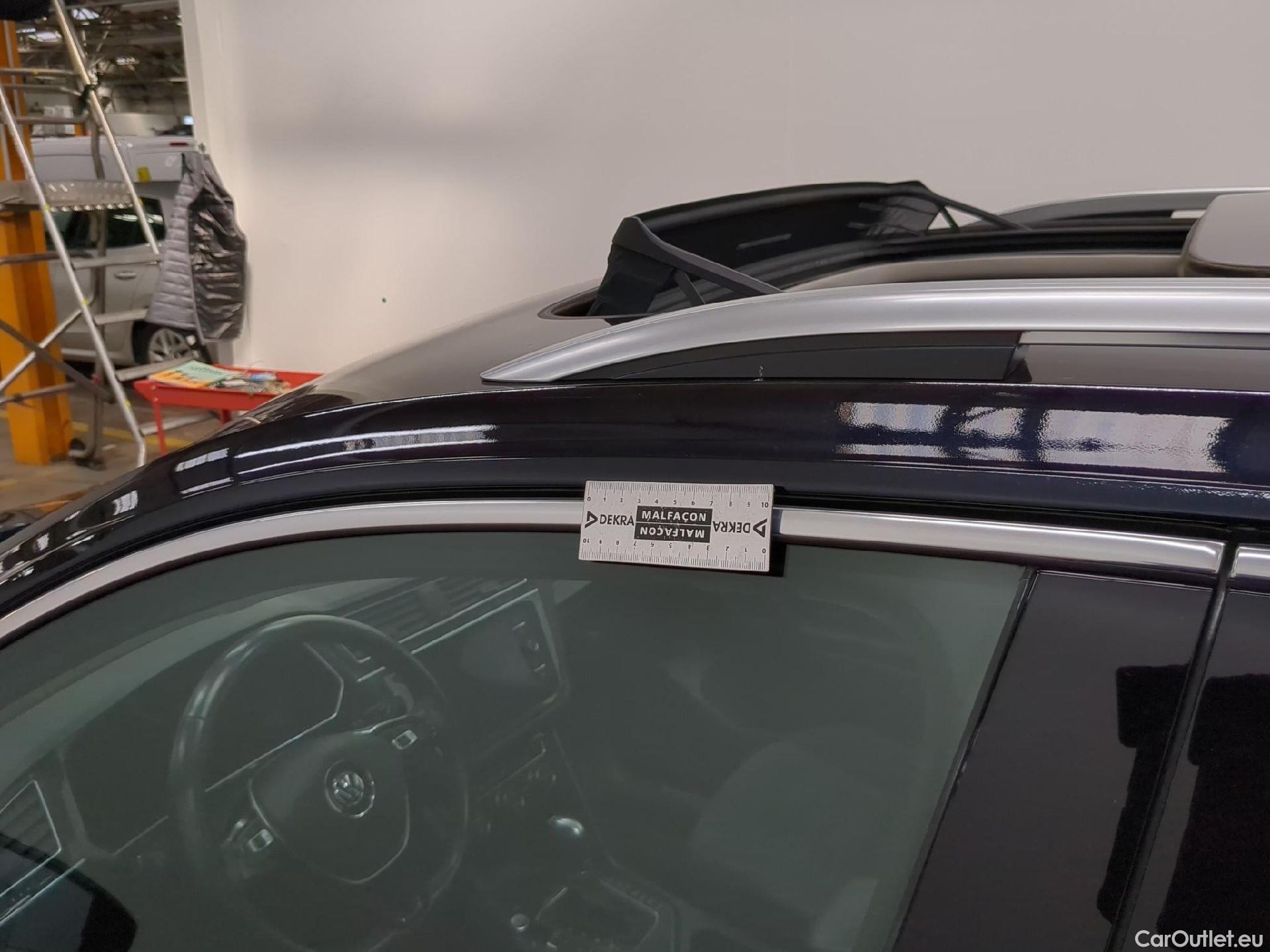  Volkswagen  Tiguan VOLKSWAGEN  5p SUV 2.0 TDI 150 DSG7 Carat #52