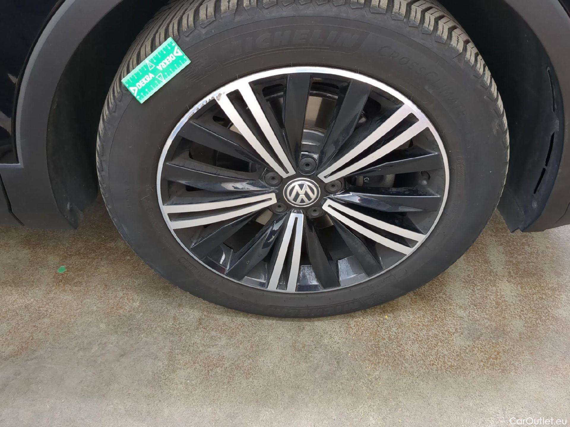  Volkswagen  Tiguan VOLKSWAGEN  5p SUV 2.0 TDI 150 DSG7 Carat #56