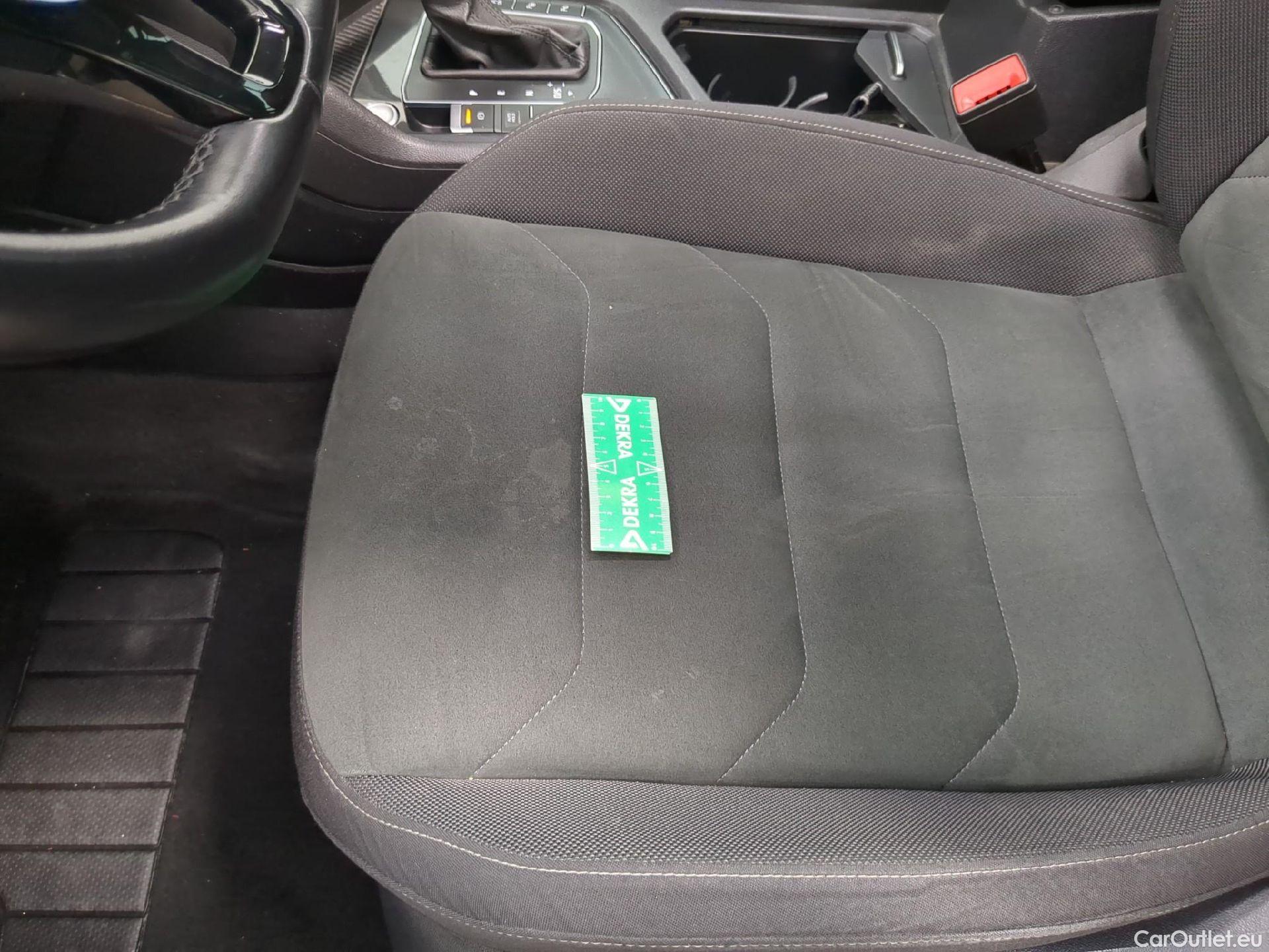  Volkswagen  Tiguan VOLKSWAGEN  5p SUV 2.0 TDI 150 DSG7 Carat #2
