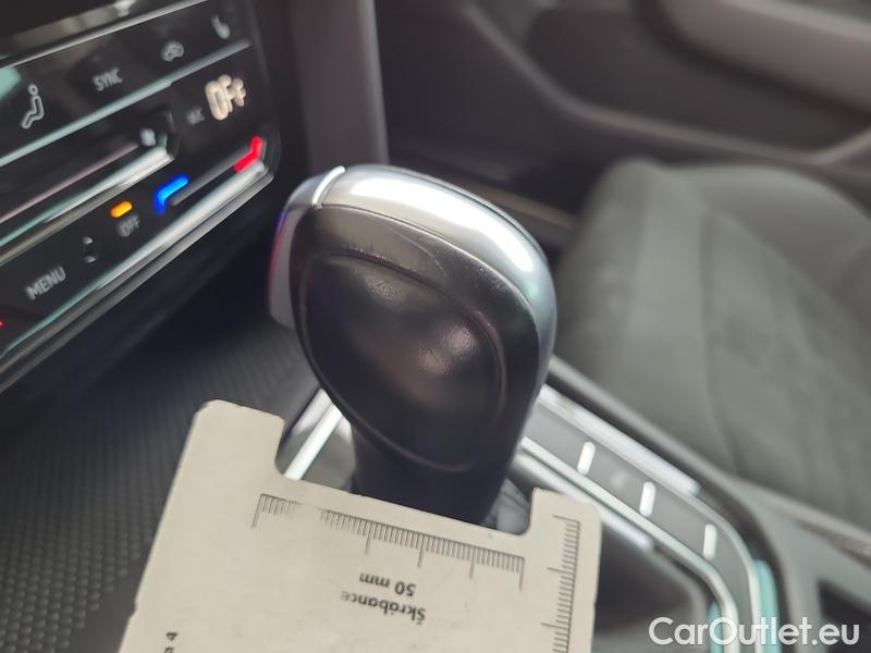 Volkswagen  Passat  Variant (CB5) (2019) Pas.Var.2.0TDI 110 Elegance AT #5