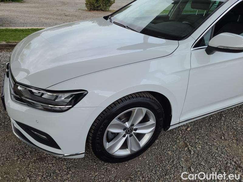  Volkswagen  Passat  Variant (CB5) (2019) Pas.Var.2.0TDI 110 Elegance AT #9