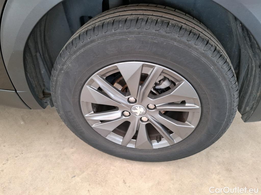  Peugeot  2008  Active Pack 1.2 PureTech 130CV BVA8 E6d #38