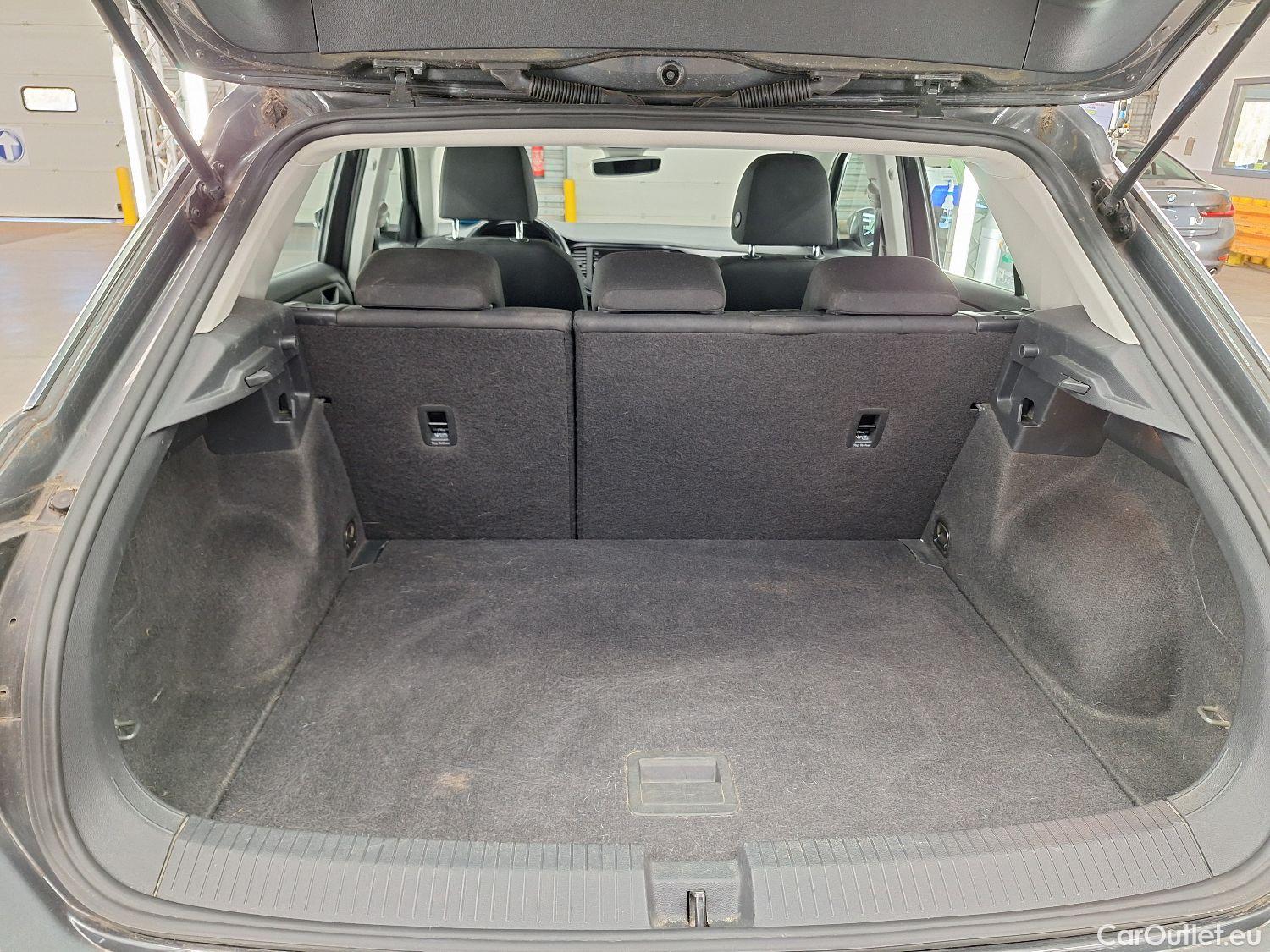  Volkswagen  T-ROC VW,  '17, Volkswagen  1.0 TSI 5d #38