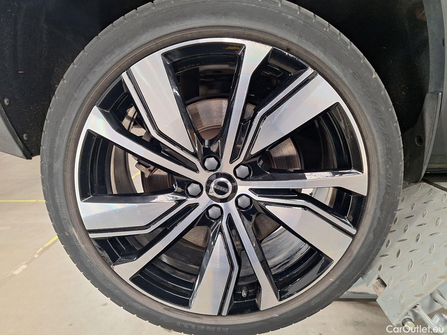  Volvo  XC 40 Volvo, XC40 '17, Volvo XC40 P8 4x4 Recharge R-Design 5d #8