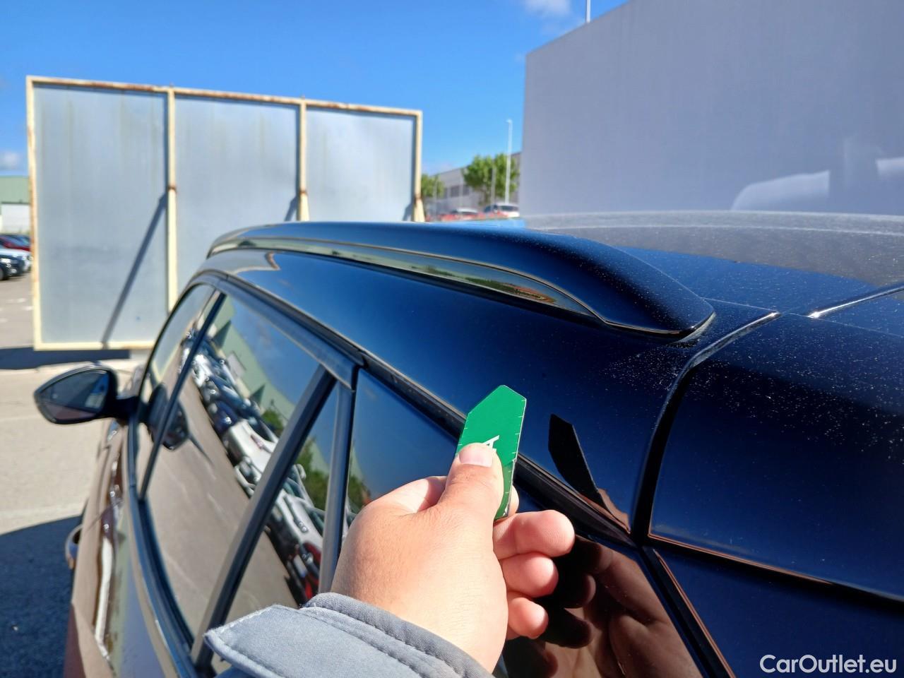  Peugeot  2008 PEUGEOT  / 2019 / 5P / todoterreno GT BlueHDI 130 S&S EAT8 #16