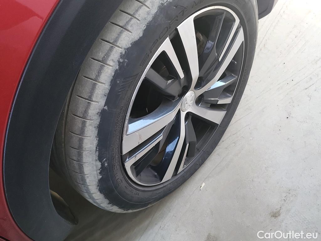  Peugeot  3008 PEUGEOT  / 2020 / 5P / todoterreno 1.5 BlueHDi 96kW S&S GT EAT8 #5