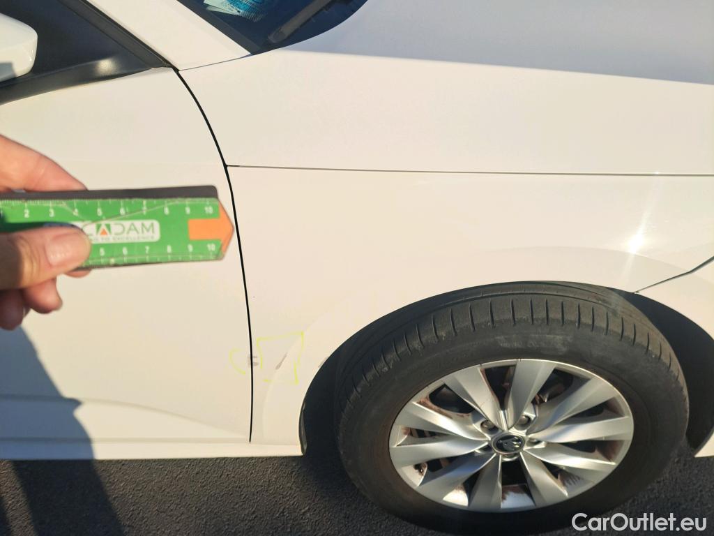  Skoda  KAMIQ SKODA  1.0 TSI 81kW (110CV) DSG Ambition #1