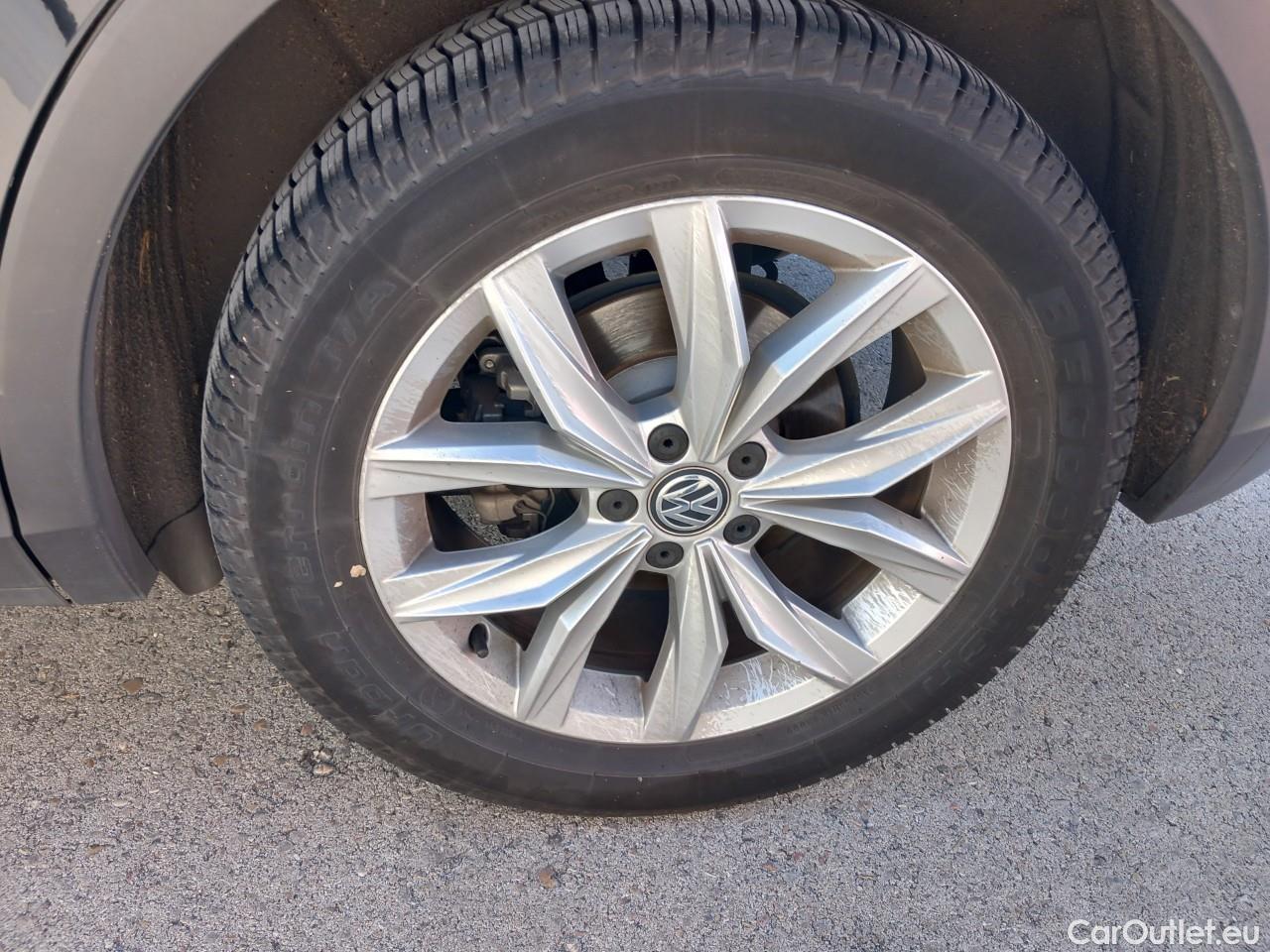  Volkswagen  Tiguan  Sport BMT 2.0 TDI 150CV AT7 E6dT #44