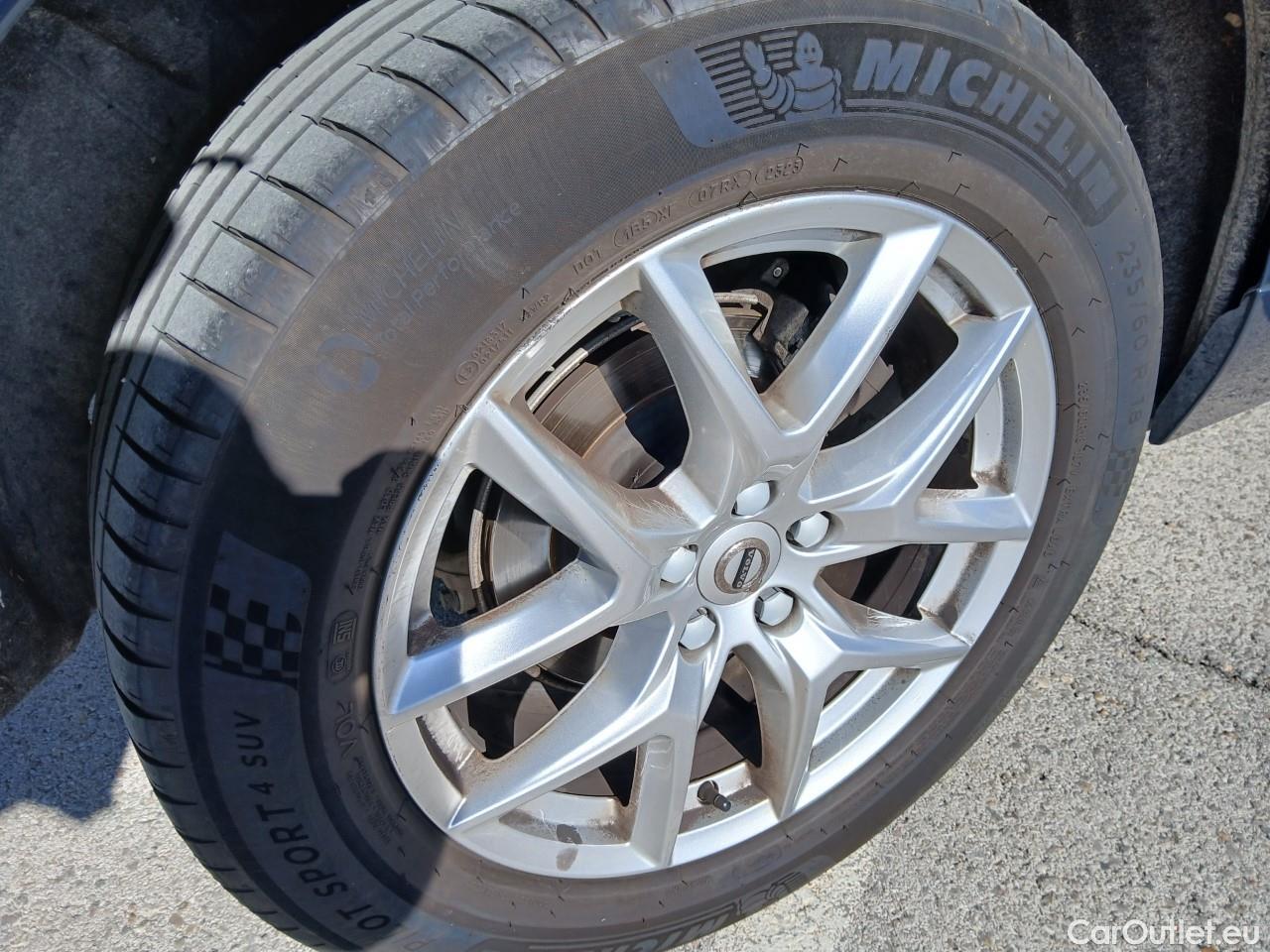  Volvo  XC60 VOLVO  / 2017 / 5P / todoterreno 2.0 D3 Momentum Pro #47