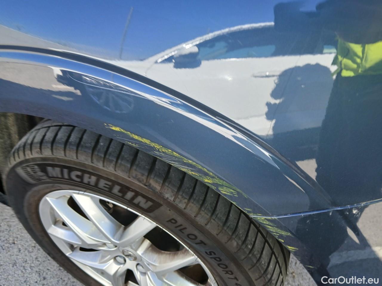  Volvo  XC60 VOLVO  / 2017 / 5P / todoterreno 2.0 D3 Momentum Pro #34