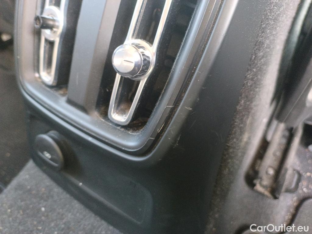  Volvo  XC 40 VOLVO XC40 / 2017 / 5P / todoterreno 1.5 T4 Twin Recharge Inscription Auto #6