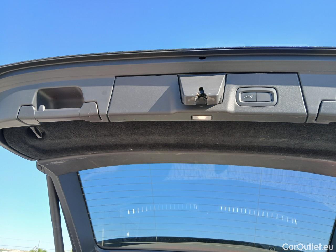  Volvo  V90  Cross Country Pro AWD 2.0 D5 235CV AT8 E6dT #8
