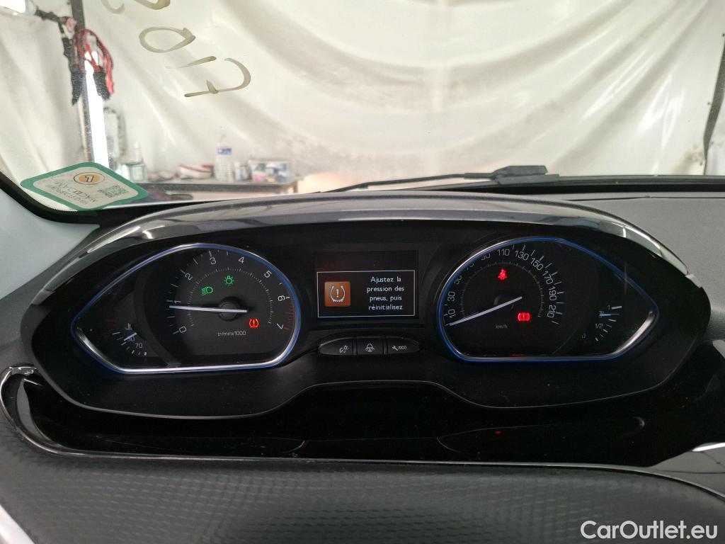  Peugeot  2008  Allure Business 1.2 PureTech 130CV BVM6 E6dT #26