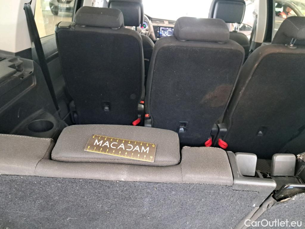  Volkswagen  Touran VOLKSWAGEN  / 2015 / 5P / monospace 1.5 TSI EVO DSG7 Lounge 7 pl #13