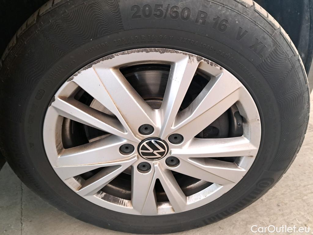  Volkswagen  Touran VOLKSWAGEN  / 2015 / 5P / monospace 1.5 TSI EVO DSG7 Lounge 7 pl #10