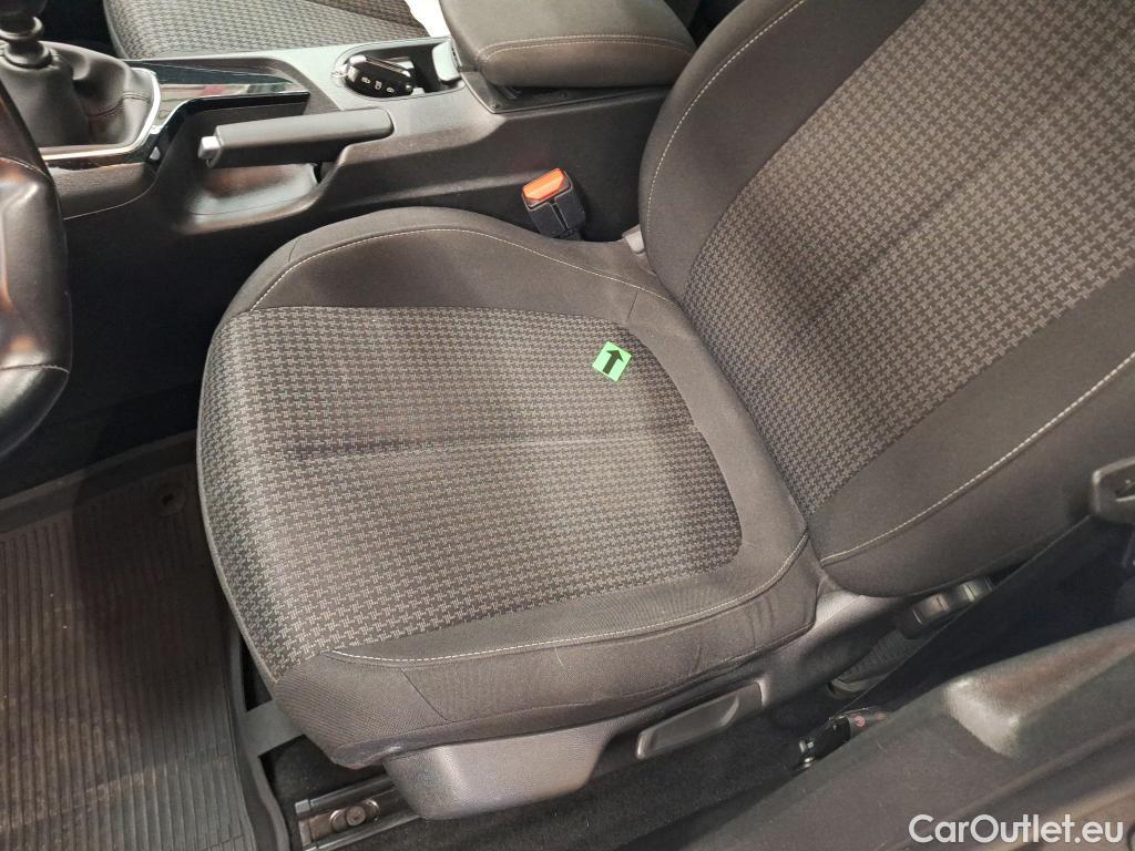  Peugeot  308 1.5 BlueHDi 130CP SW Active #37